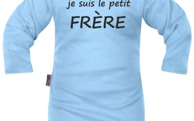 Opter pour des vêtements bébé personnalisés pour un look rigolo