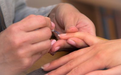 Ouvrir un bar à ongle : une activité prometteuse