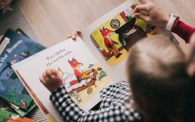 Comment éduquer les enfants à lire au lieu de manipuler une tablette?