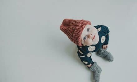 Bonnet pour bébé : pourquoi cet accessoire est-il important et comment s’en procurer ?