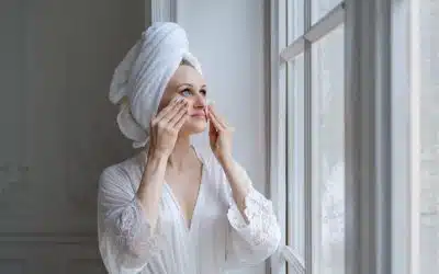 Astuces pour enlever son maquillage rapidement