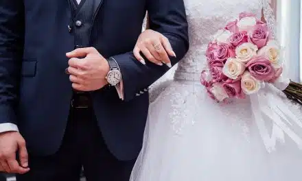 Porter le plus beau costume pour son mariage : mais comment choisir ?